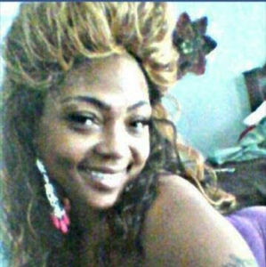 Meet your Posher, Dee